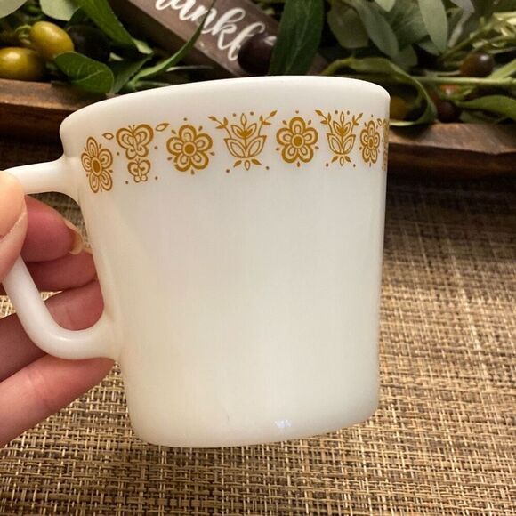 Vintage Pyrex Corning Corelle Butterfly Gold Milk Glass Coffee Cup Mug Made USA - Picture 5 of 10